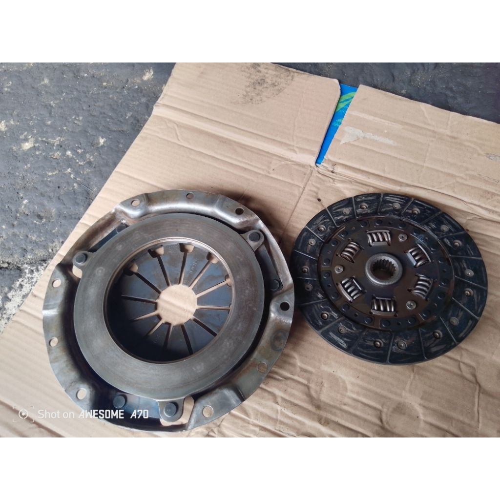 kampas kopling set matahari Ford laser original