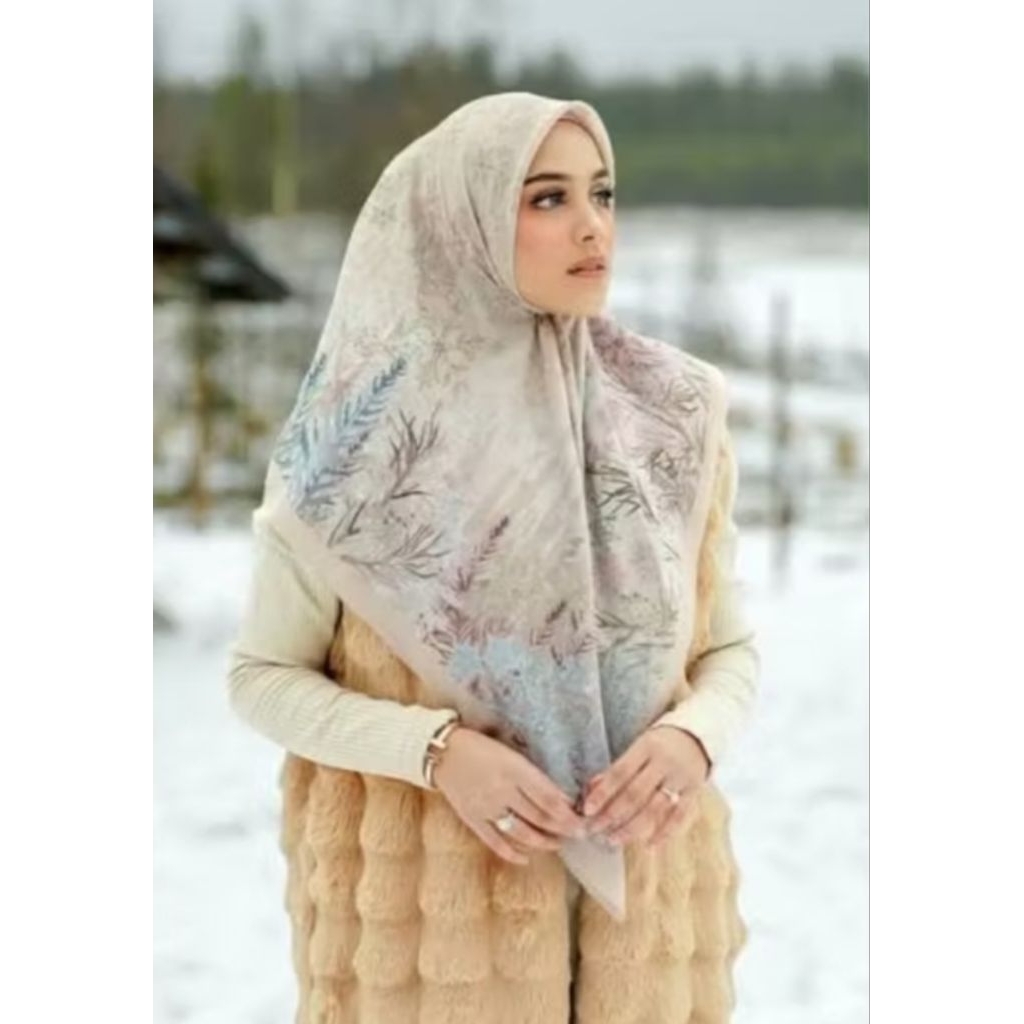 buttonscarves frozen almond preloved