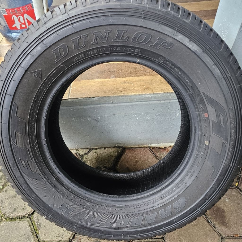 ban 265 65 17 dunlop grandtrek at