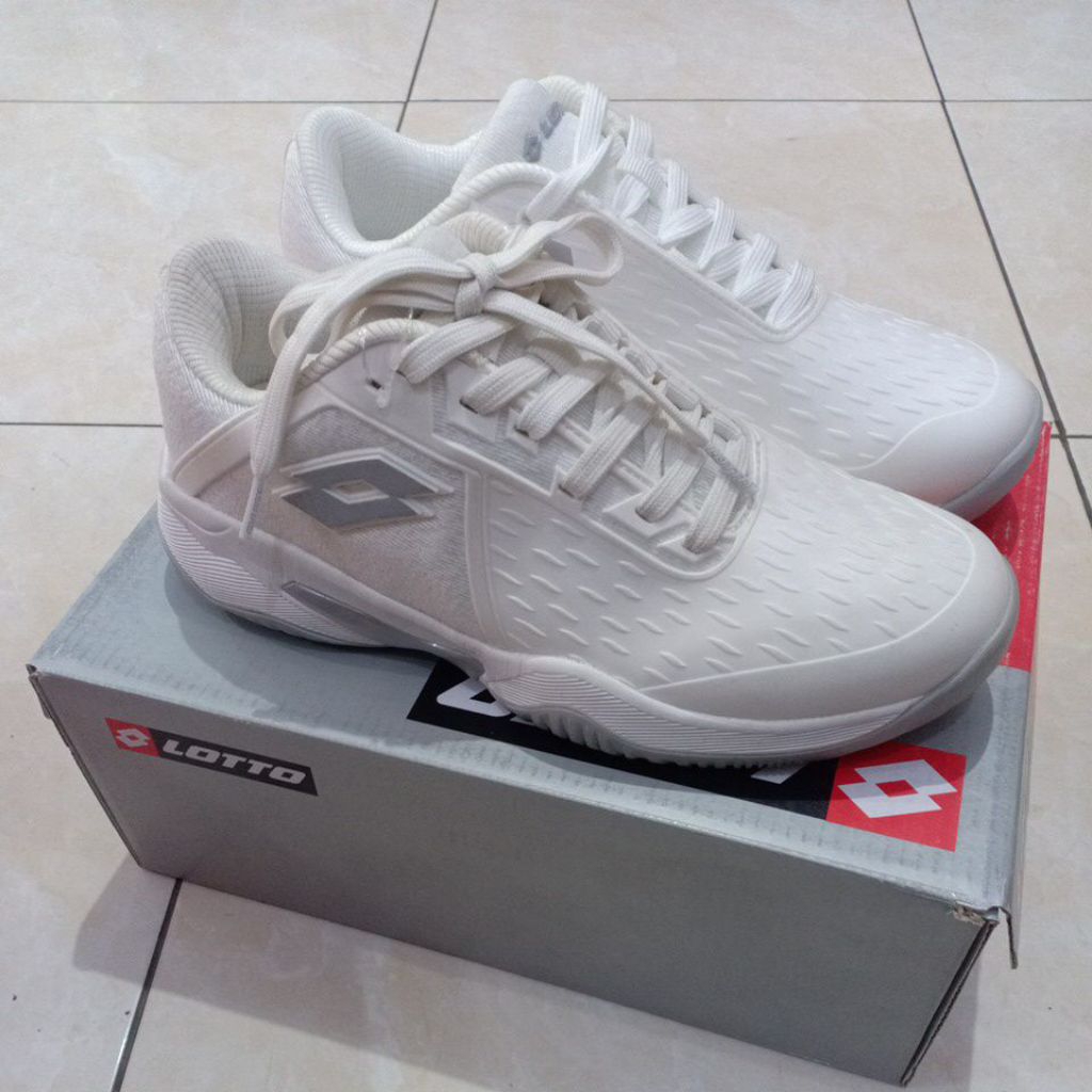 Sepatu Lotto Dulce (EX DISPLAY)