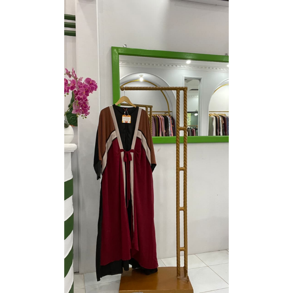 KAFTAN RAYYANA SERIES SILK BY MEGAWARNI