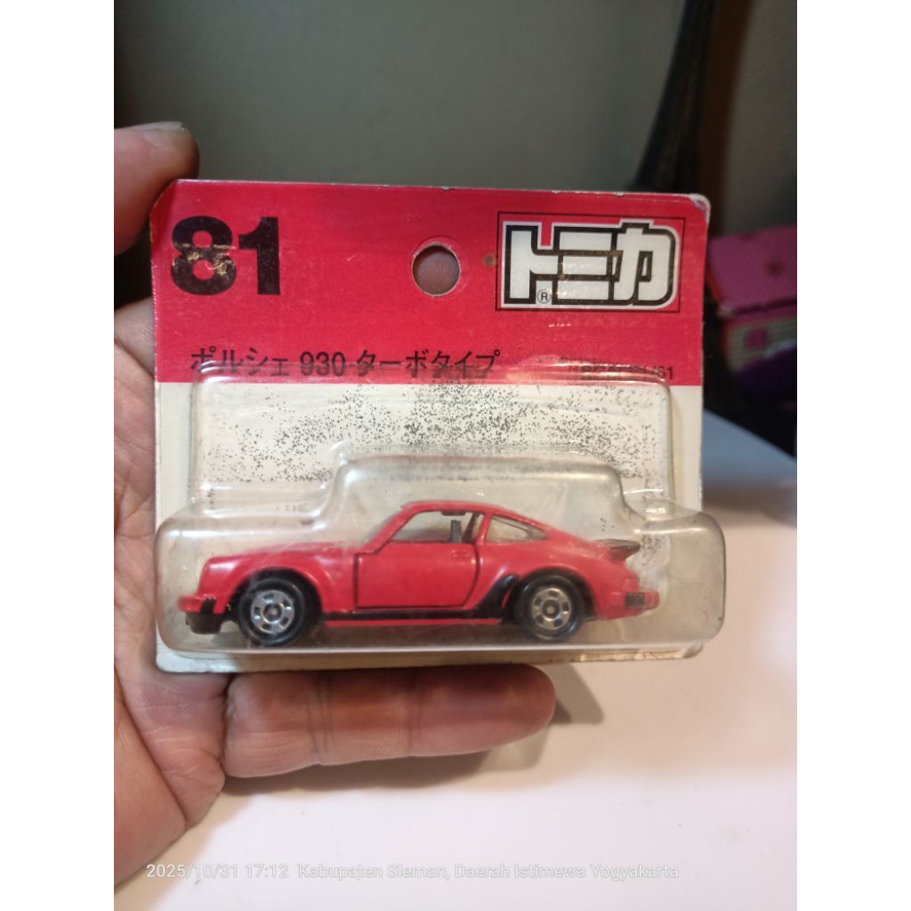 die cast Tomy Porsche 930 Turbo merah