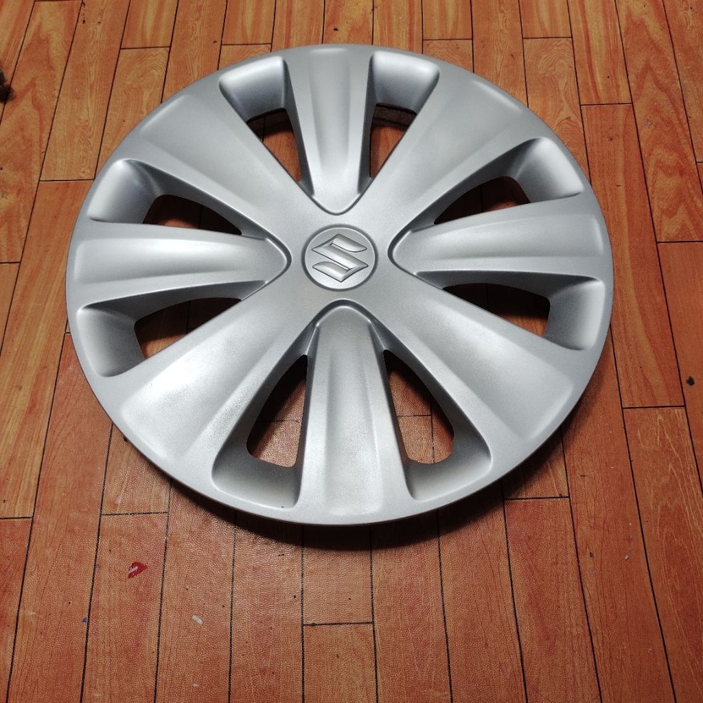 Tutup Velg Cover Wheel Dop Standar Suzuki Ertiga Ring 15 Original