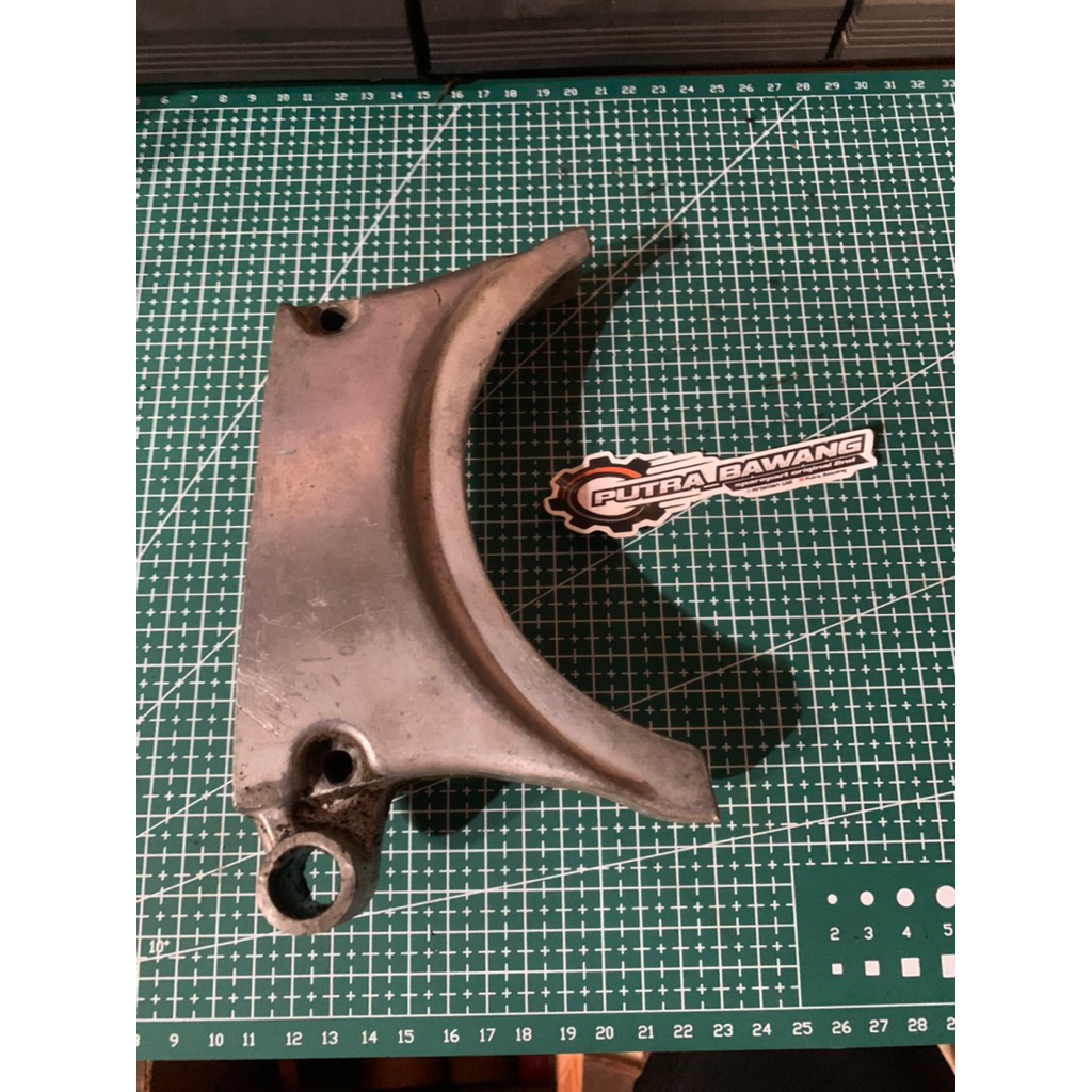 Cover Gear Depan Tutup gear Suzuki RC 80 RC Spirit