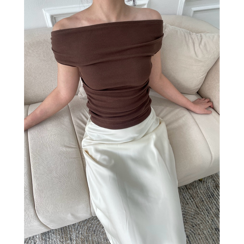 [oddsthelabel] Aster Off-Shoulder Top | Atasan Off-Shoulder Knit Top