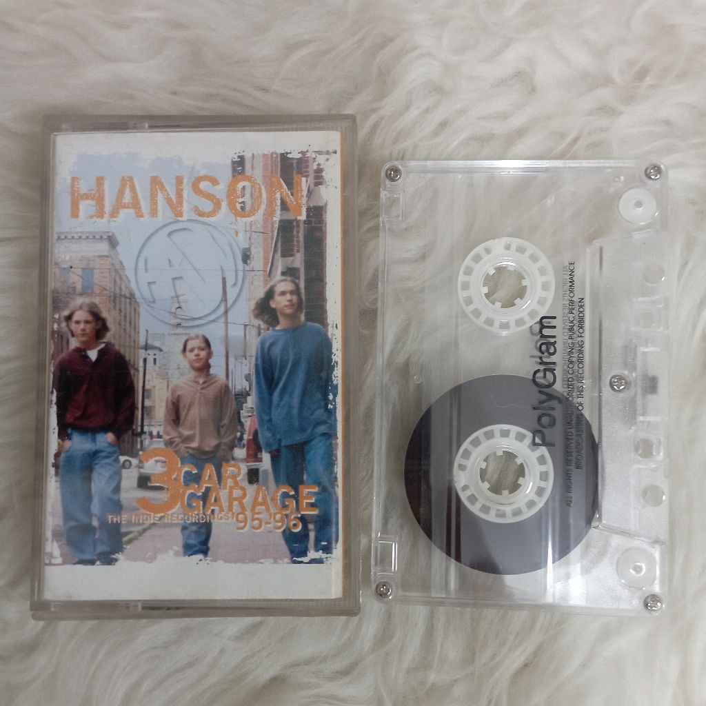Kaset Pita Hanson