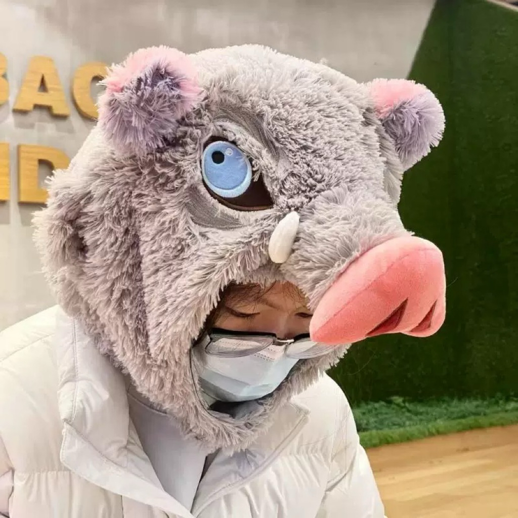 PREORDER Merchandise kartun Kimetsu no Yaiba (Demon Slayer) — bantal leher berbentuk U dengan tudung