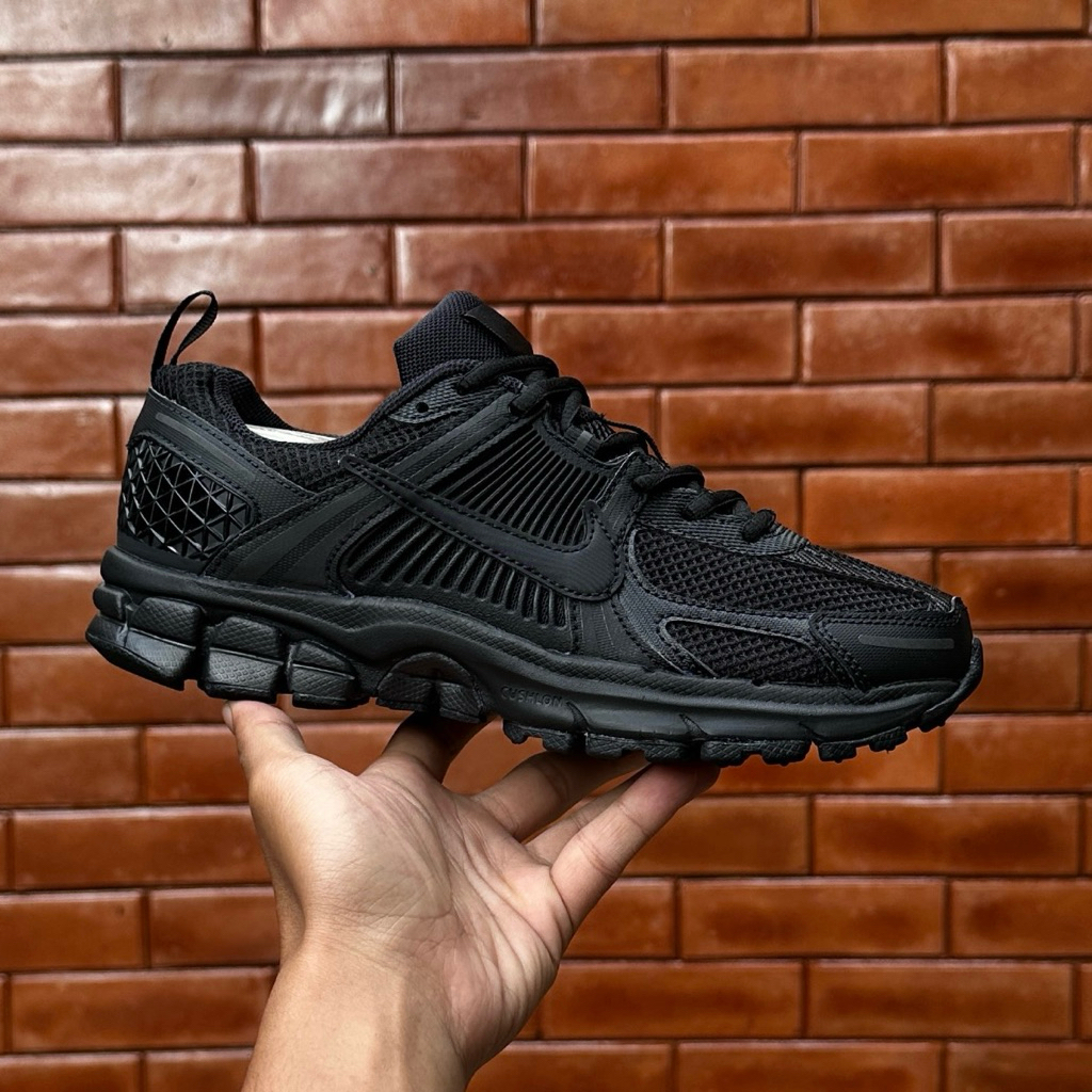 sepatu sneakers original vomero 5 GS