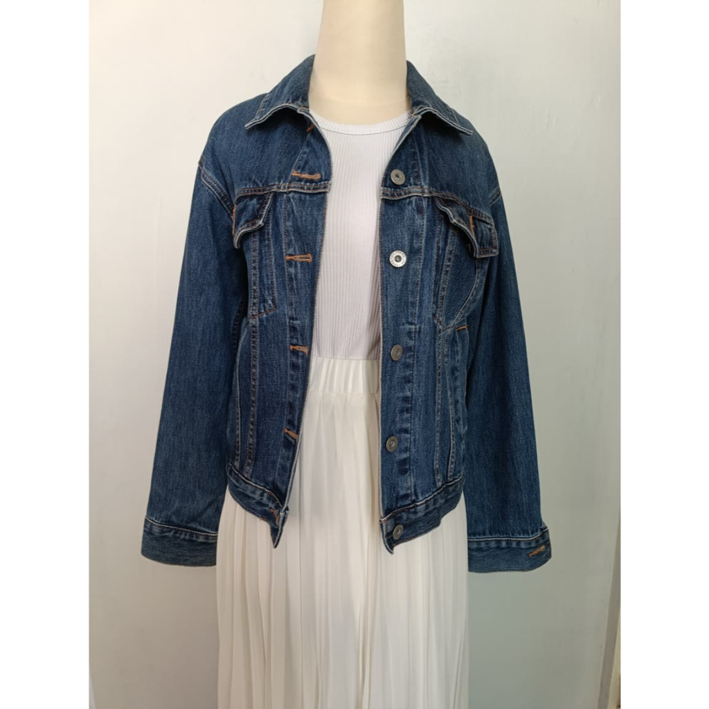(PRELOVED) GU JEANS JACKET JAKET BY WDYS
