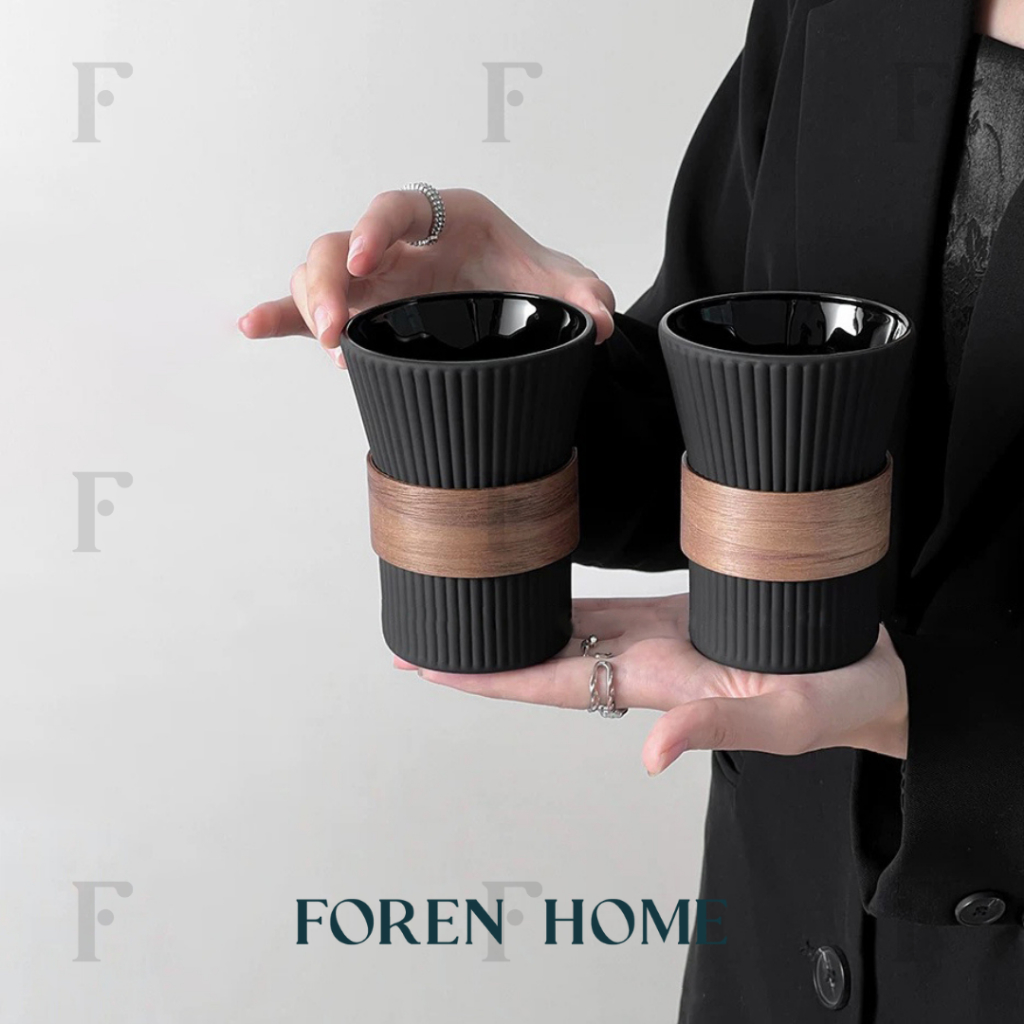 Walden Ribbed 320ml Glass Mug with Wooden Sleeve | Gelas Kopi Estetik Minimalis – Tahan Panas, Gagan