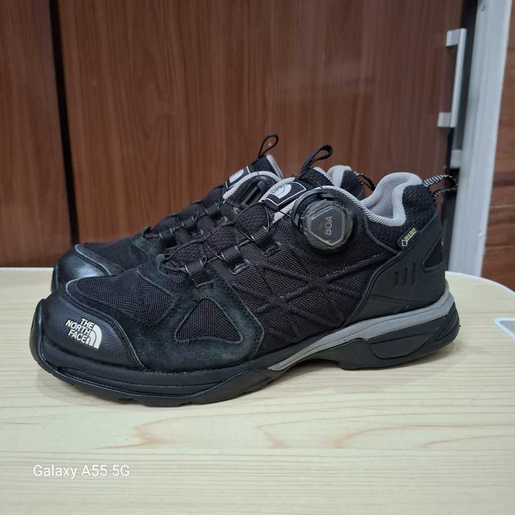 Sepatu Hiking The North Face Goretex 41