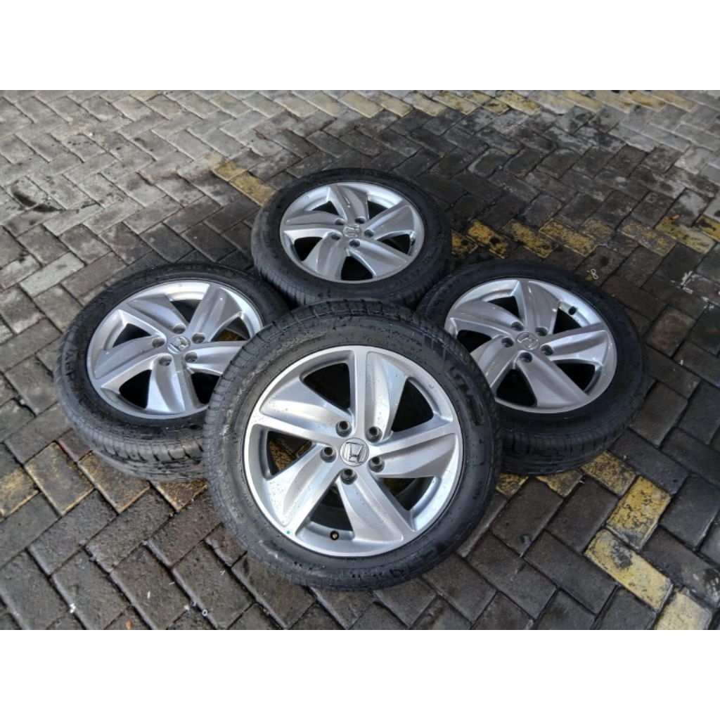 VELG MOBIL BEKAS ORI HRV RING 17 H5X114,3 BAN 215 55 R17