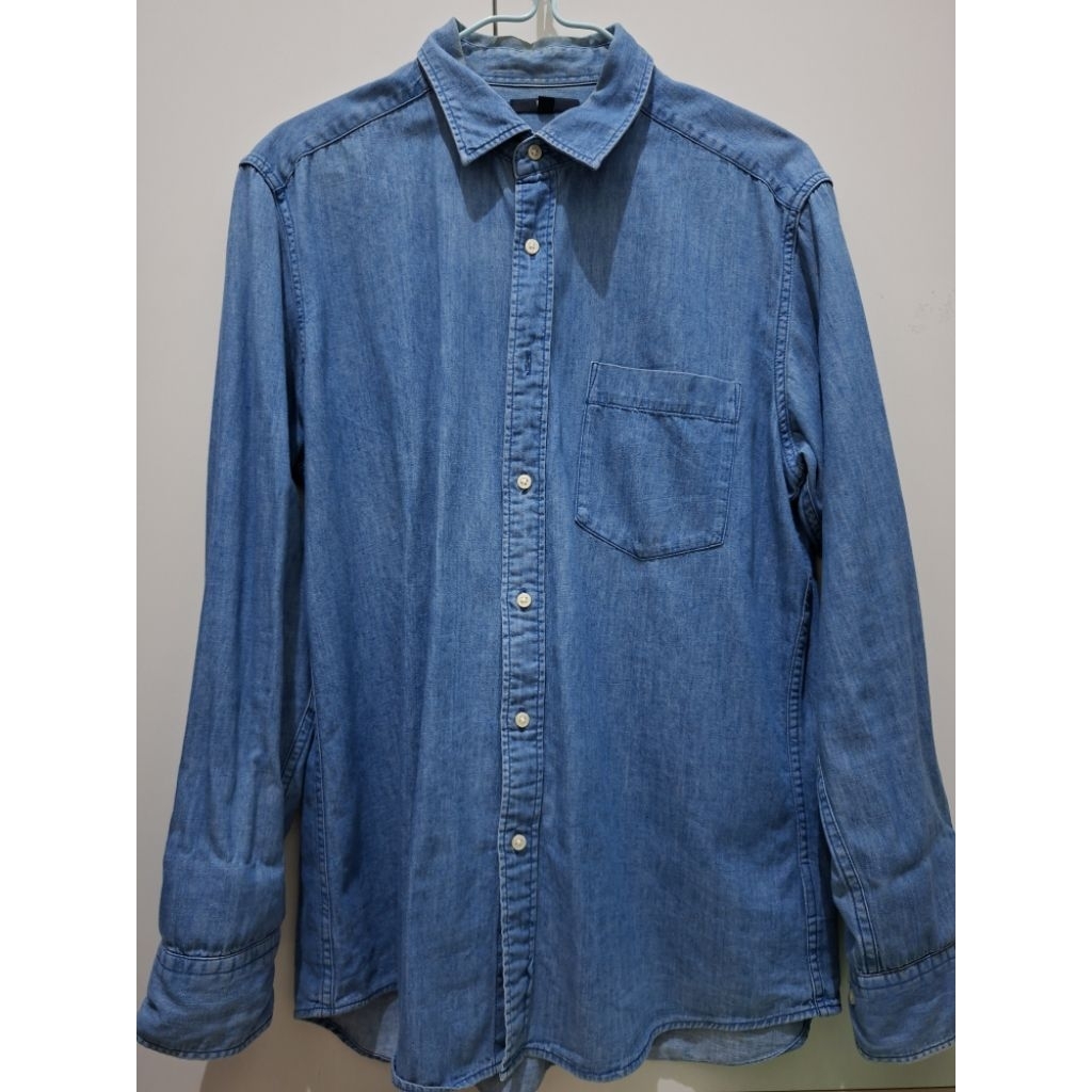 Kemeja Denim Uniqlo Second Orginal