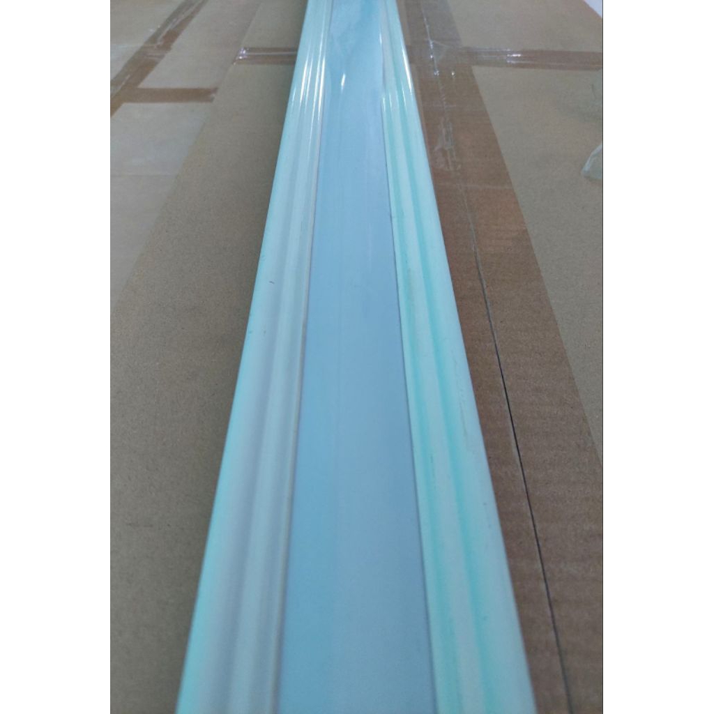 LIS LAMPU PLAFON PVC / LIS LAMPU LED (HANYA LIS NYA SAJA)