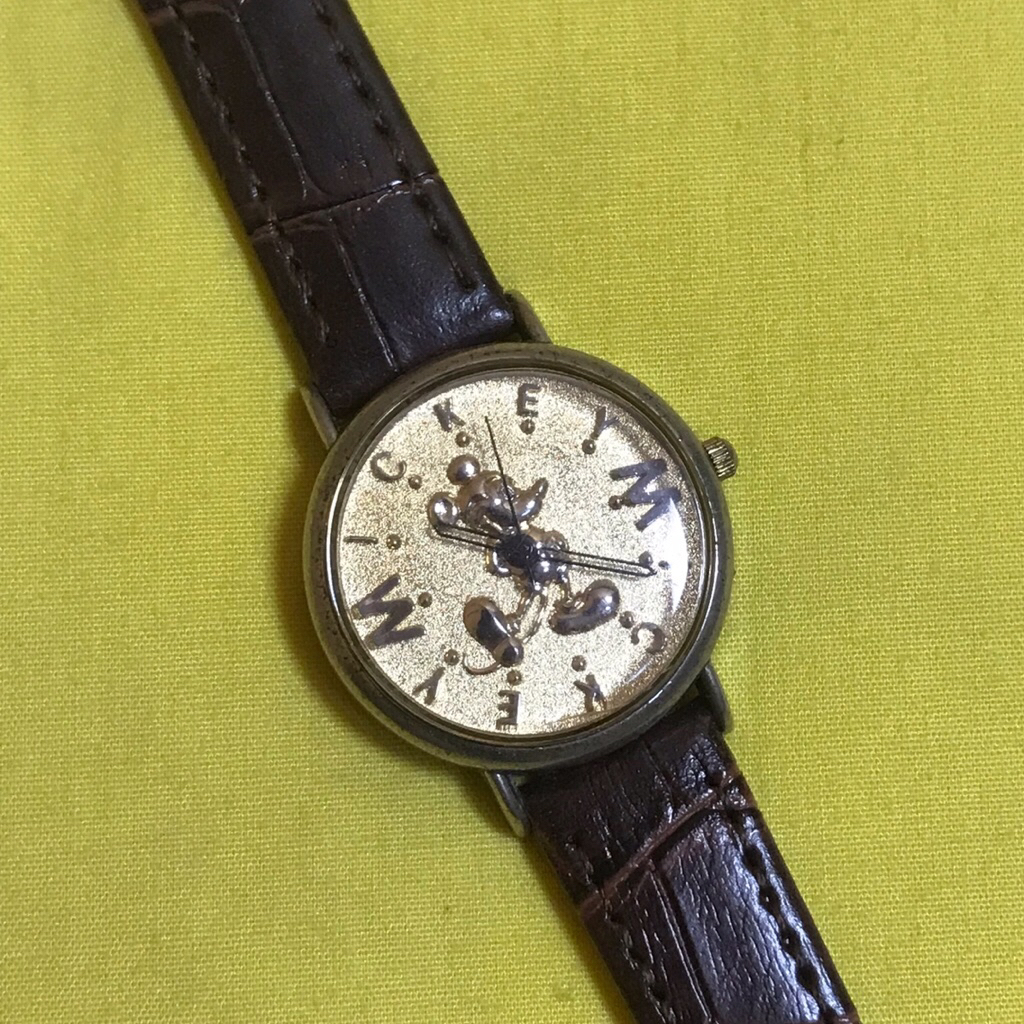 Jam tangan mickey mouse