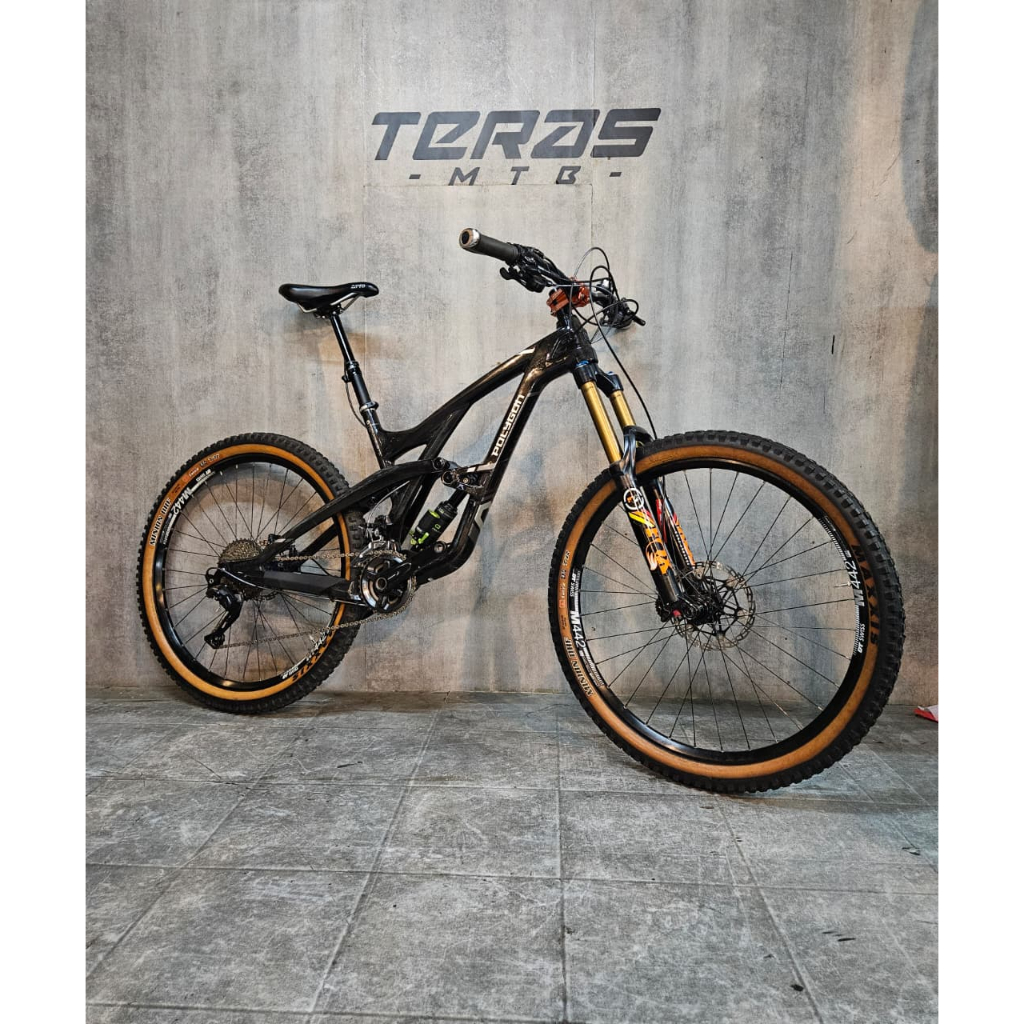 SEPEDA POLYGON COLLOSUS N9 CARBON 27.5 M - BEKAS FULLBIKE Polygon Collosus N9