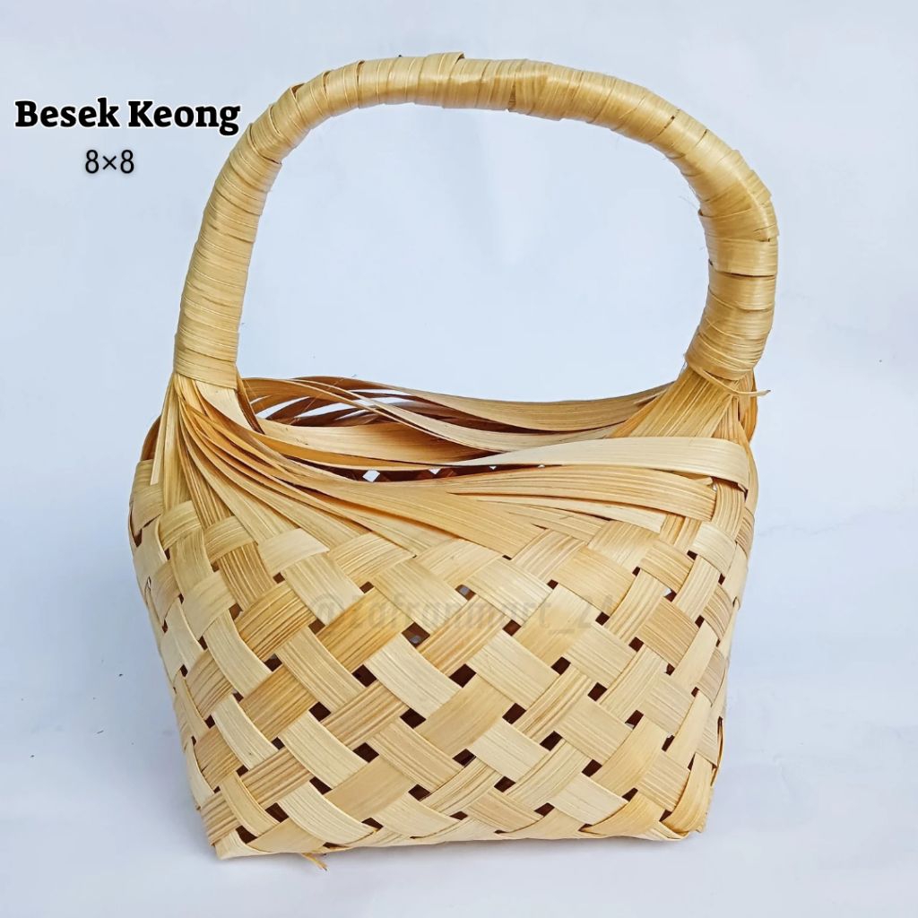 Kerajinan Anyaman Bambu Besek Keong 8×8 (kecil mini)