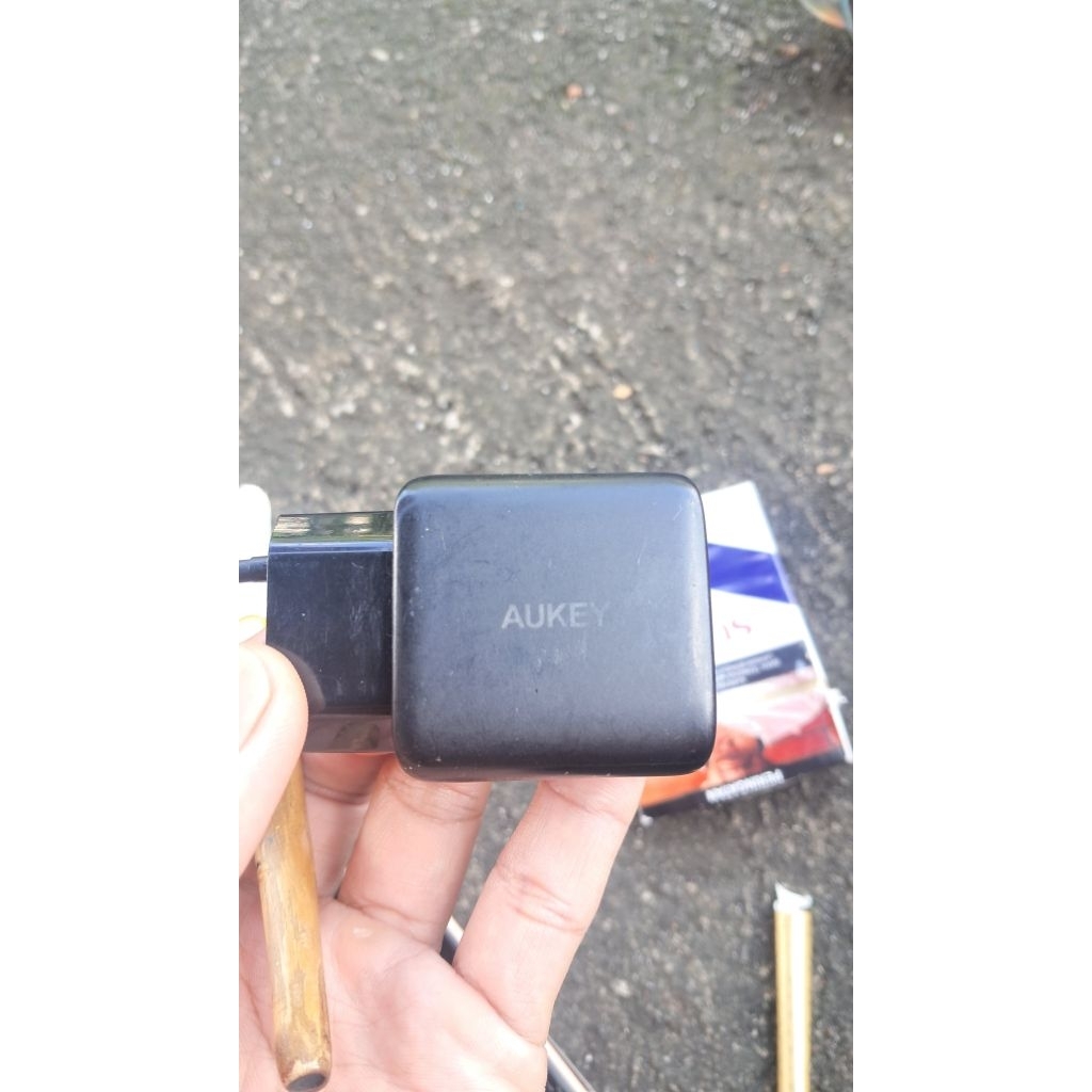 charger aukey 25W PA-R1A