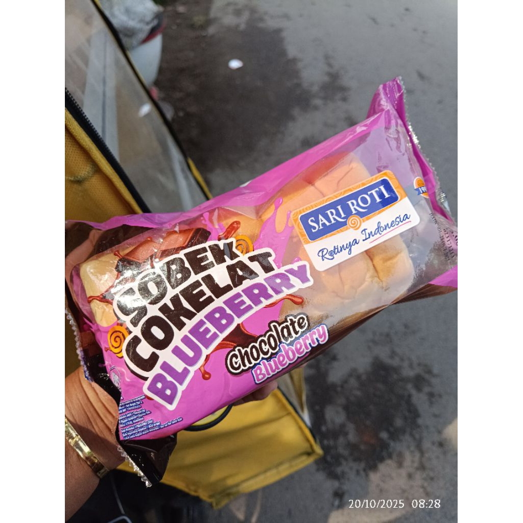 SARI ROTI. Roti Sobek Coklat Blueberry