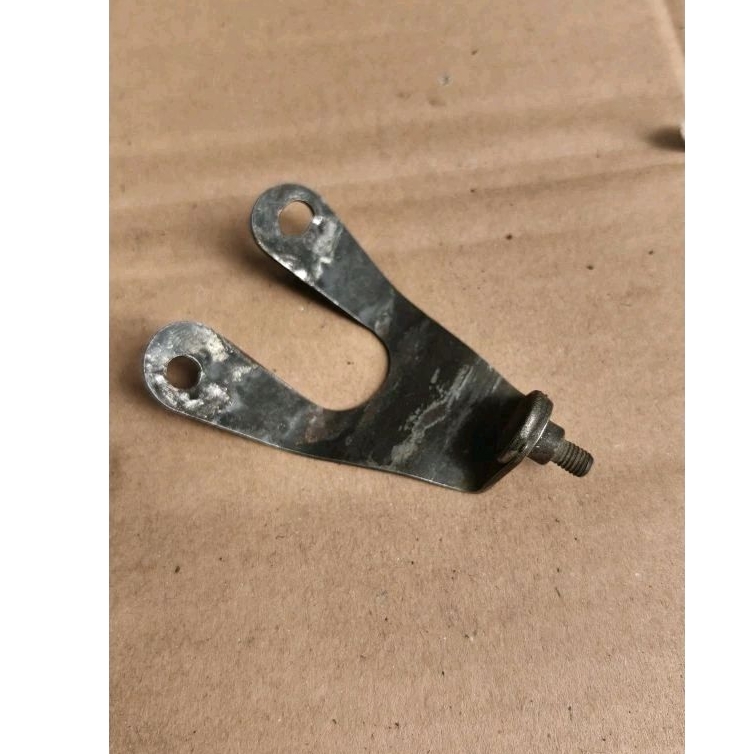 BREKET DUDUKAN PANGKON BODY SUPRA 100 SUPRA X LAMA ORIGINAL