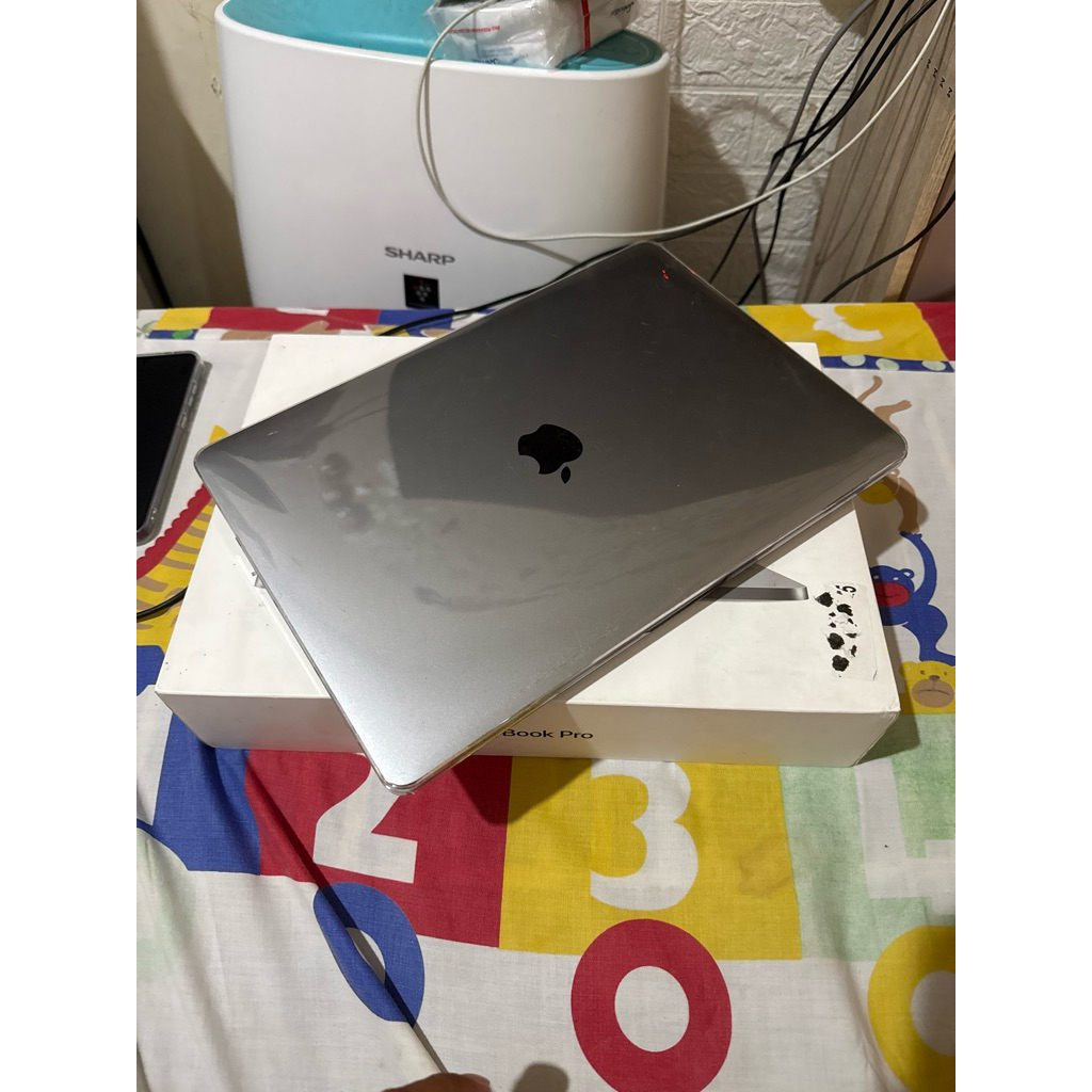 macbook pro 2017 i5 8/128Gb ibox