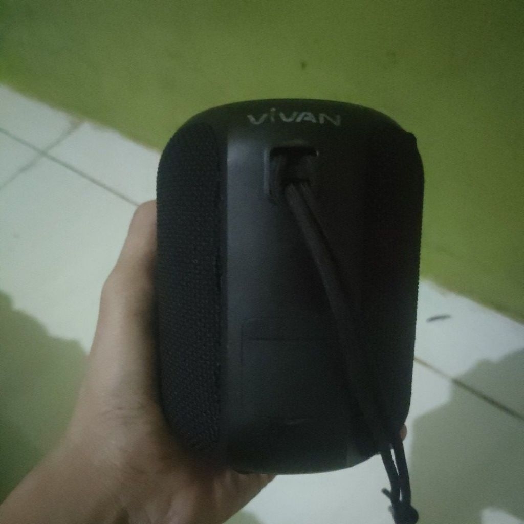 Speaker Vivan Vs12