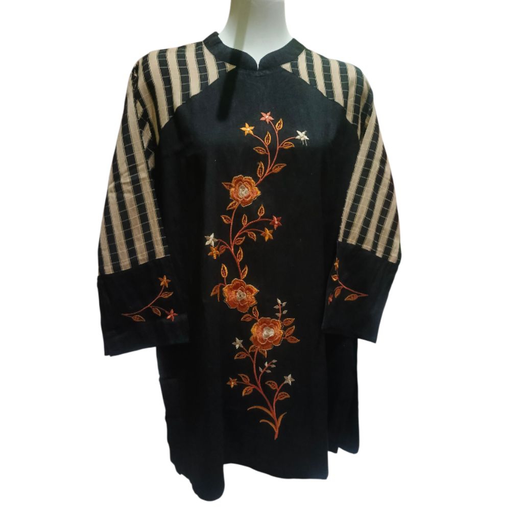Blus Tunik Hitam Wanita Garis-garis Bunga