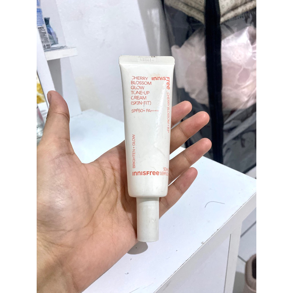 preloved innisfree cheery blossom tone up cream