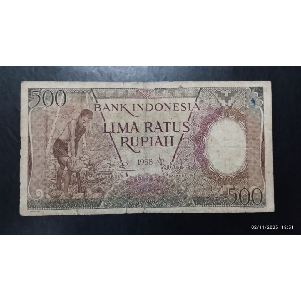 UANG KUNO 500 RUPIAH SERI PEKERJA PEMECAH KELAPA TAHUN 1958