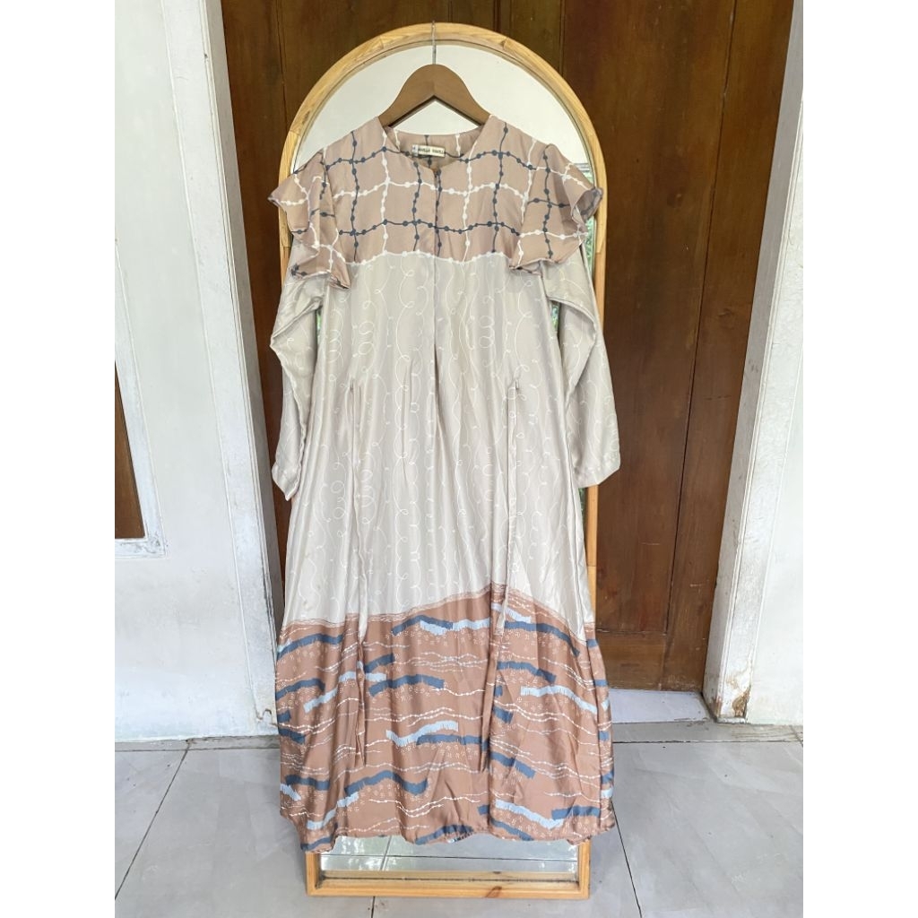 PRELOVED Dress Gamis Vanilla Hijab size S