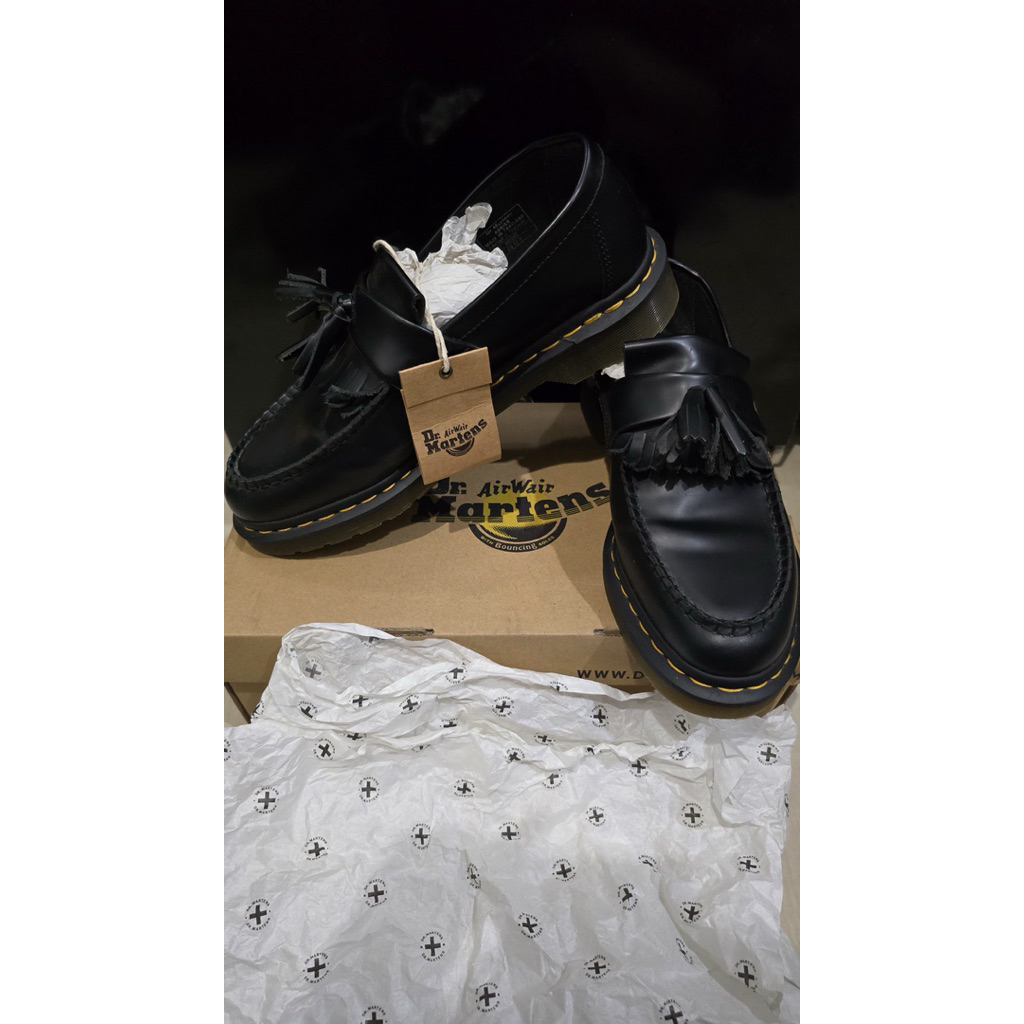 preloved Dr. Martens Core Adrian Bex unisex