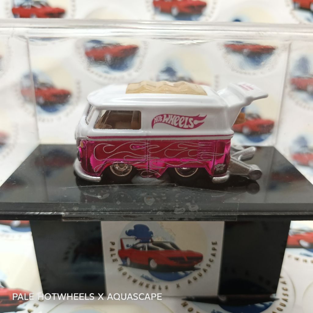 HOTWHEELS KOOL KOMBI CUSTOM CHROME CONVENTION PINK