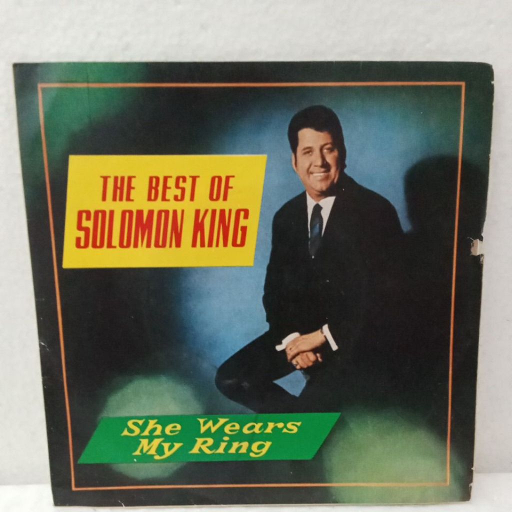 Vinyl Piringan Hitam 7 inch The Best of Solomon King - She Wears My Ring
