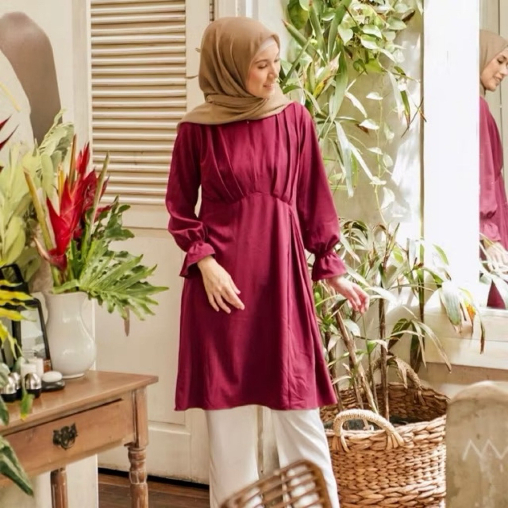 aara tunik wearingklamby Navy