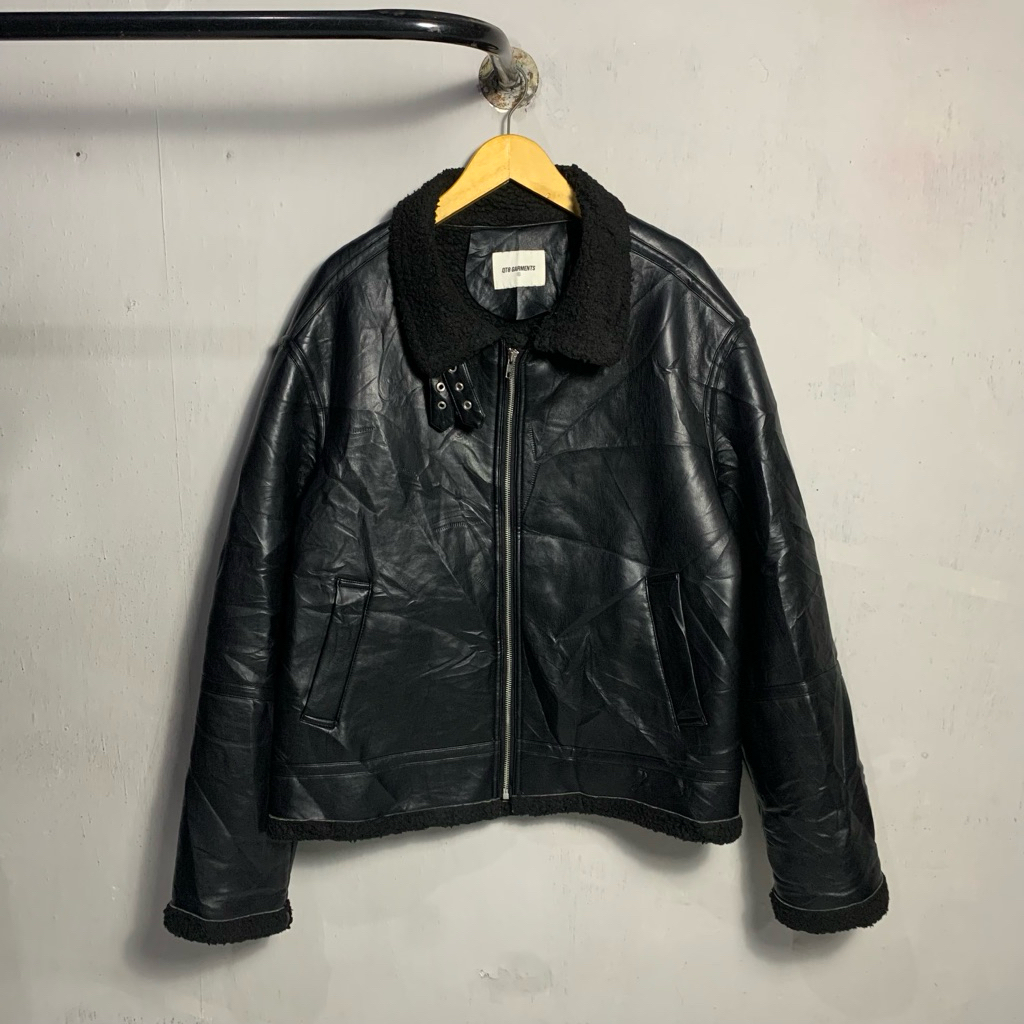 Leather Jaket QT8GARMENTS B-3 Mouton