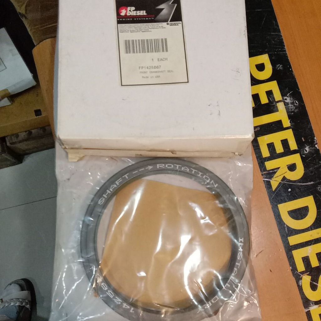 SEAL CRANKSHAFT FRONT 1425867 / 142-5867 / ENGINE 3406 / C15 / 2W 1733 / 4P 2733  FP