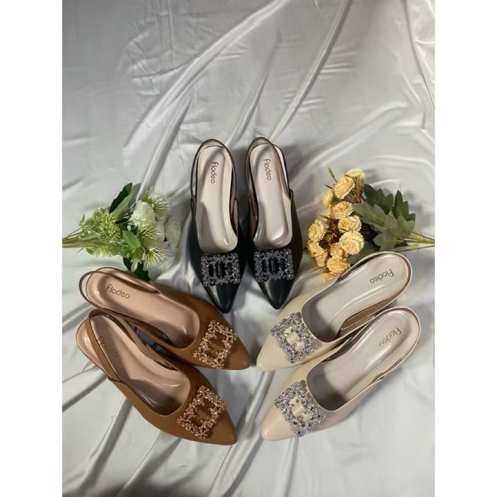 FLADEO sepatu hak 3 cm tali belakang aksesoris kotak