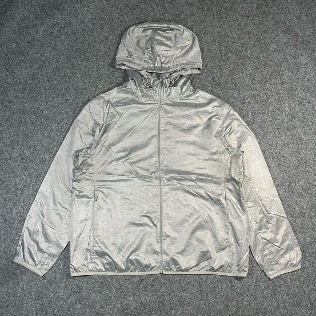 Jaket running Uniqlo second