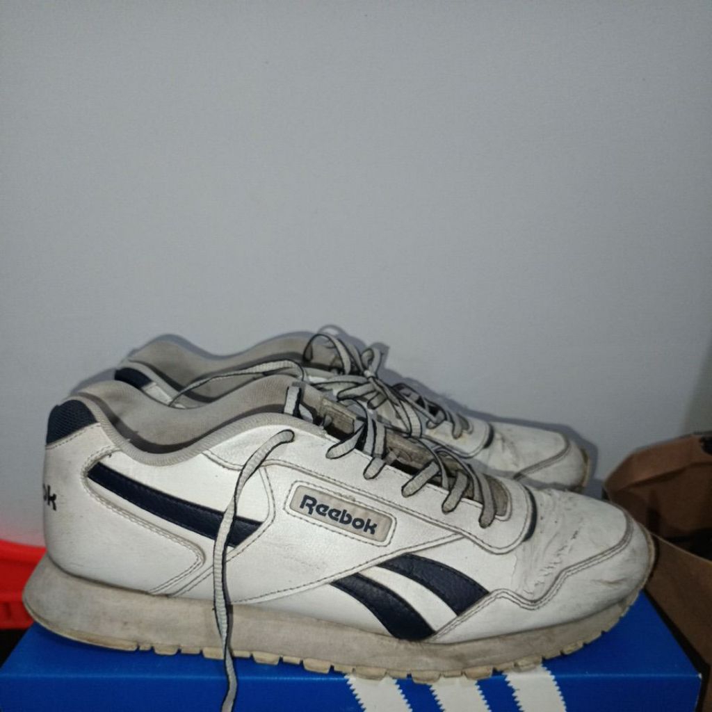 Sepatu preloved Reebok