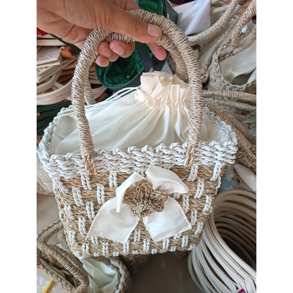 Tas Rara Pita Warna / Tas Serut Etnik Tas Bunga Sembahyang Tas bali Bridesmaid souvenir