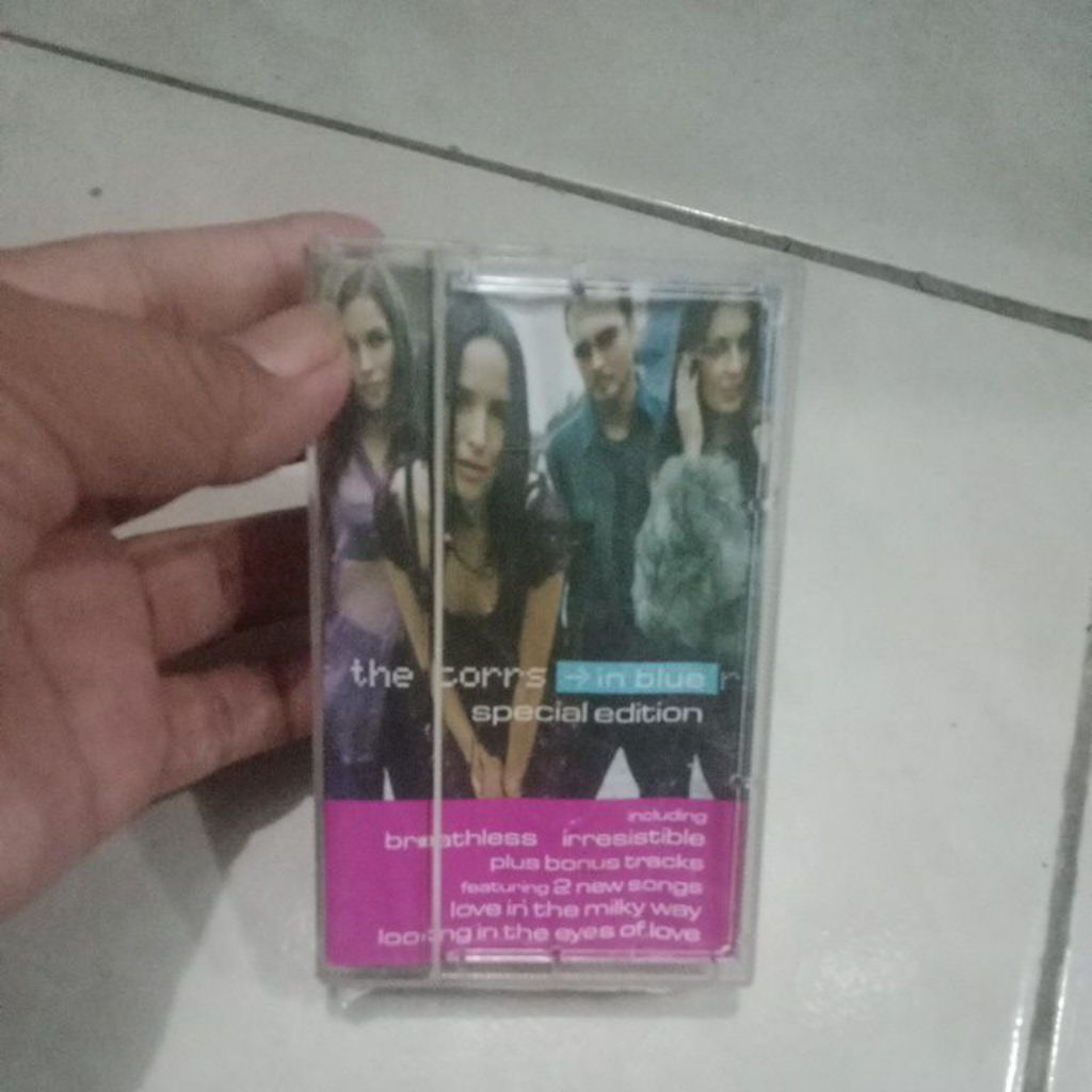 kaset pita the corrs in blue special edition
