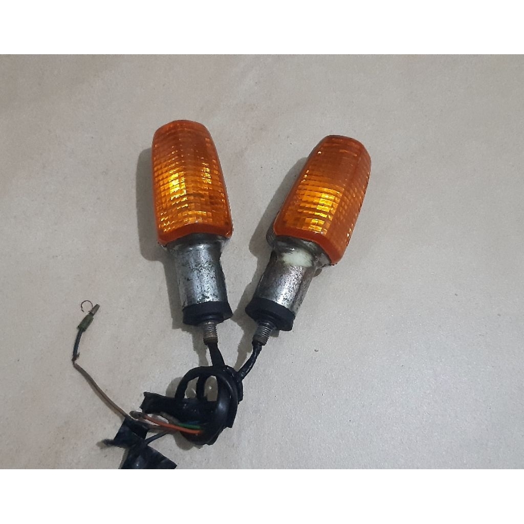 lampu sein honda tiger 2000 original
