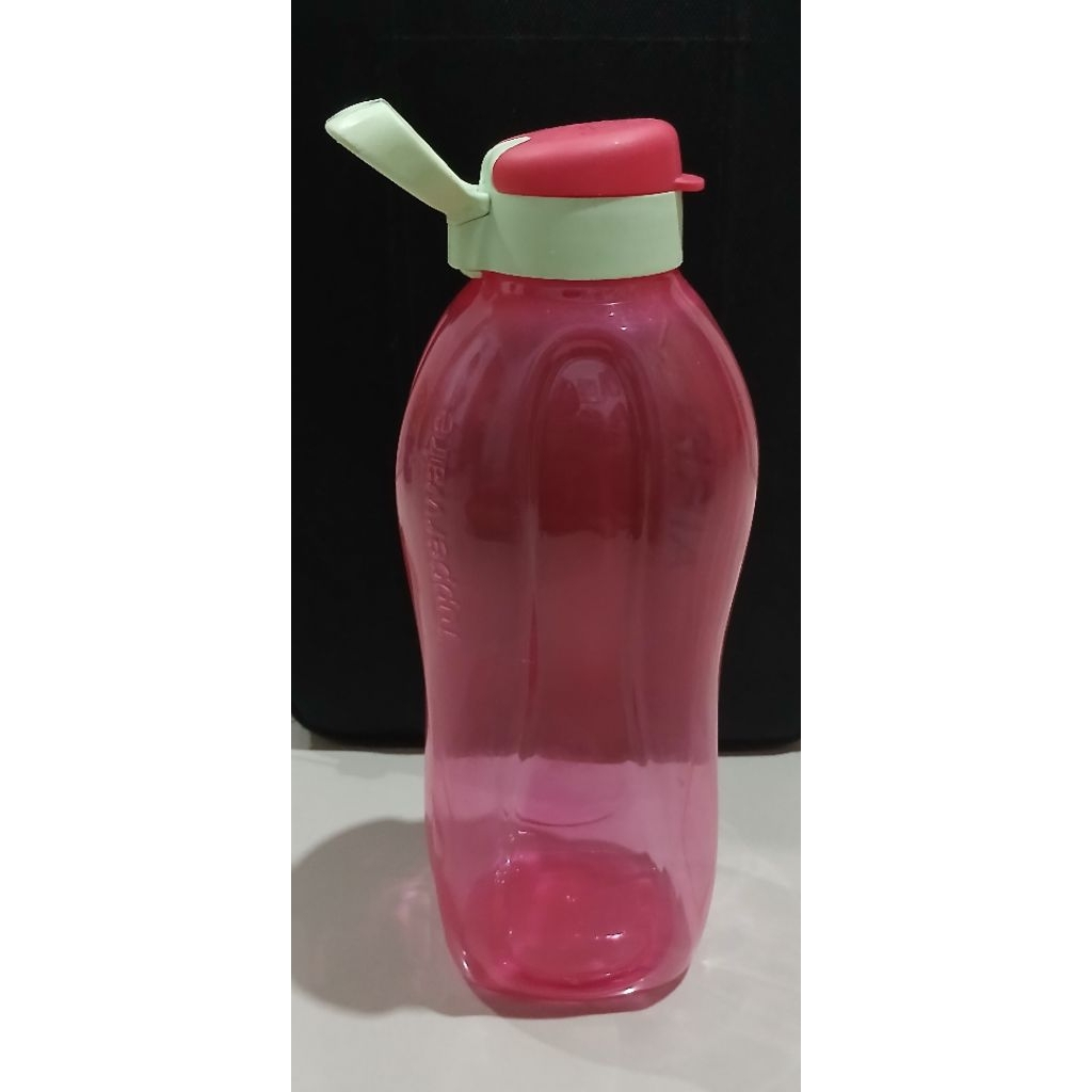 Botol 2 liter tupperware prelove (masih bening&minim baret )