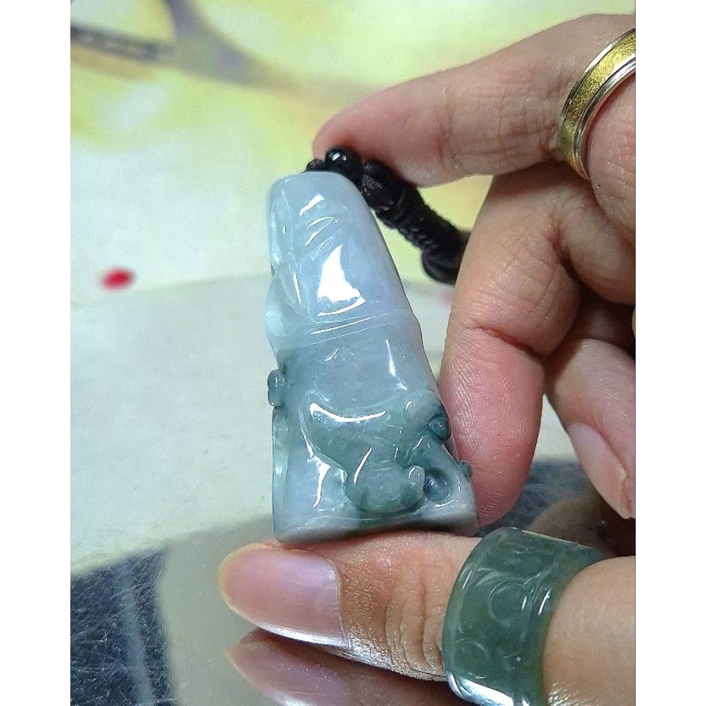 BA1749 Liontin Giok Lavender Jadeite Ukiran Bambu Bersertifikat Grade A