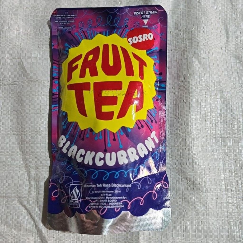 Teh Fruit tea rasa blavkcurrant anggur sosro bantal frutea 200ml ( BANTAL )