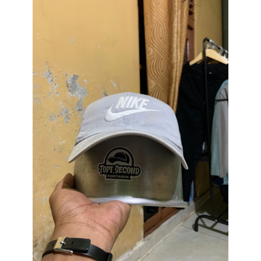 TOPI NIKE SECOND/TOPI BEKAS/TOPI LELONG