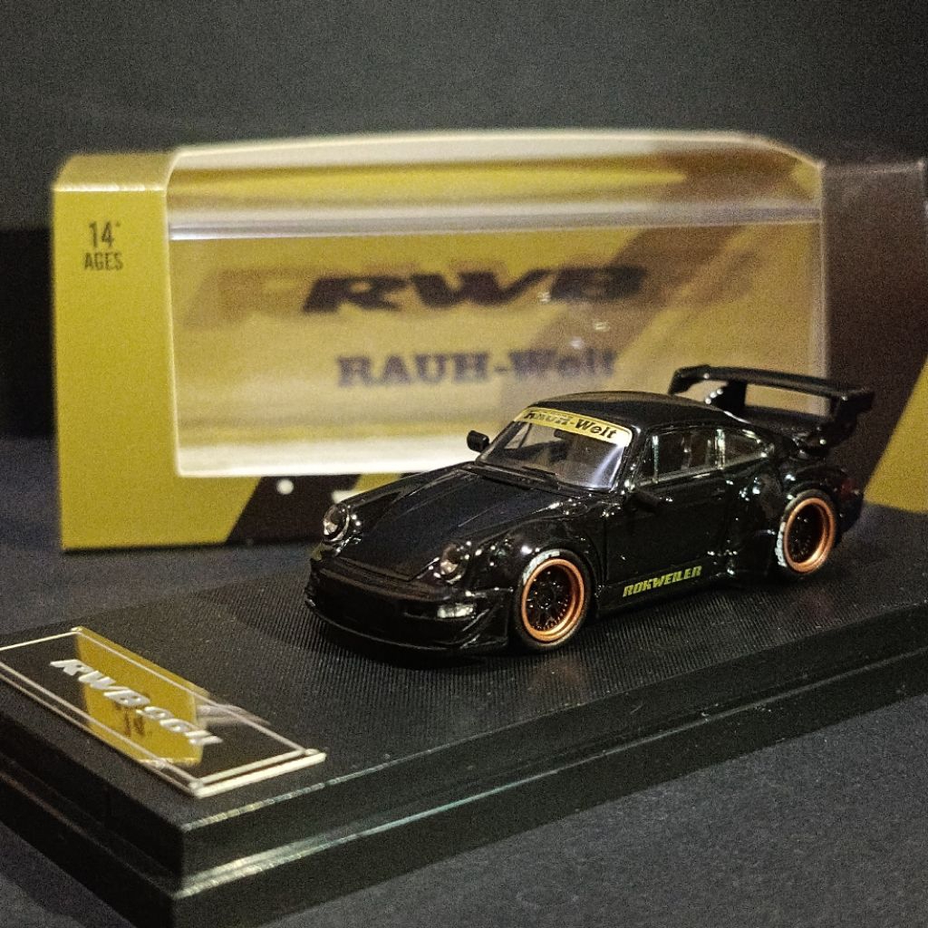 STAR MODEL PORSCHE  RWB 964 BLACK