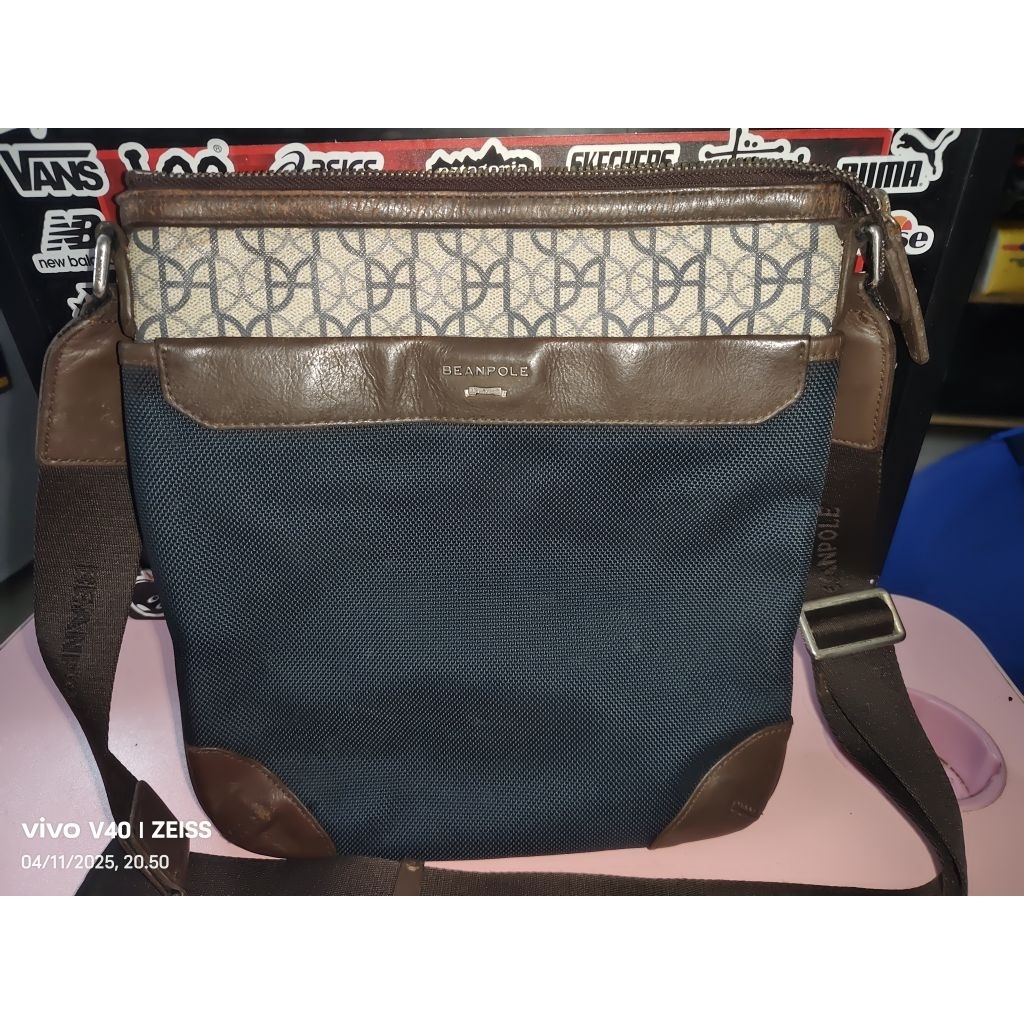 Tas Sling Selempang Beanpole ORI Preloved