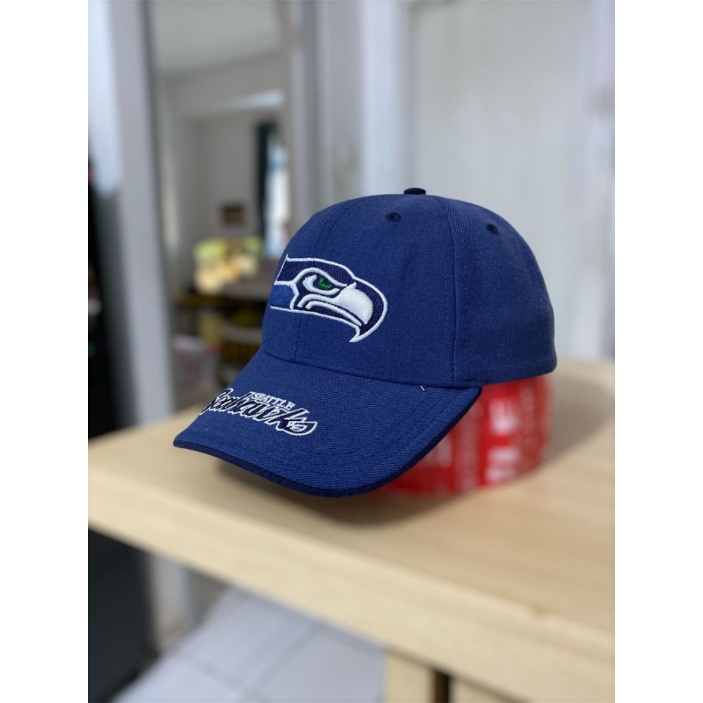 TOPI BIRU SEATTLE SEAHAWKS NFL BAHAN BAGUS LAWAS BEKAS