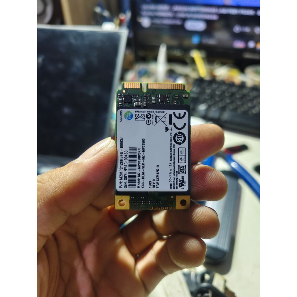 MZ-MPC1280/0KN Samsung PM830 Series 128GB MLC SATA 6Gbps mSATA Internal Solid State Drive (SSD)